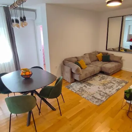 Elena Apartment