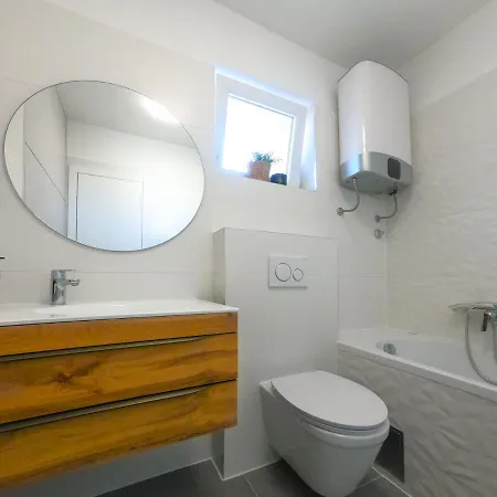 Elena Apartment *
