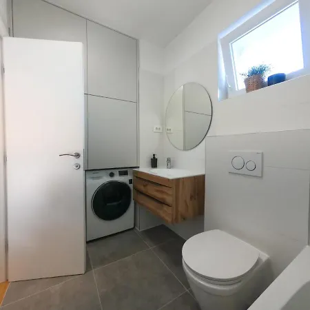 Elena Apartment *