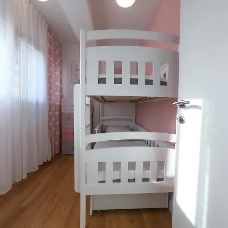 Elena Apartment